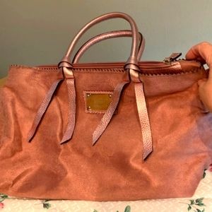 JUST IN VICTORIAS SECRET PURSE